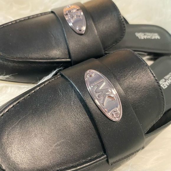 Michael Kors Flat Slip on leather shoes - Picture 4 of 11